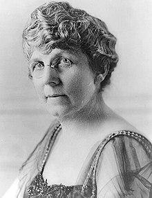 Florence Harding, wife of President Warren Harding, had a clairvoyant by the name of Madame Marcia read her the zodiac and would go into trances to warn Florence of anyone in the administration who was out to get her husband. 