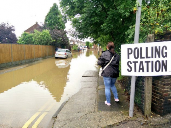 A downpouring of rain in England caused floods in key places that may have affected the vote in Britain on 6-23-16