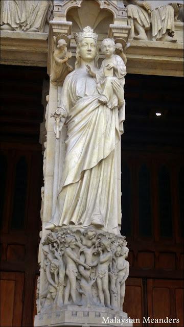 Portal of the “Queen of Heaven” with her reincarnated husband, the savior of the universal pagan world.